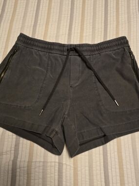 Athleta Charcoal Elastic Waist Zip-Pocket Athletic Shorts